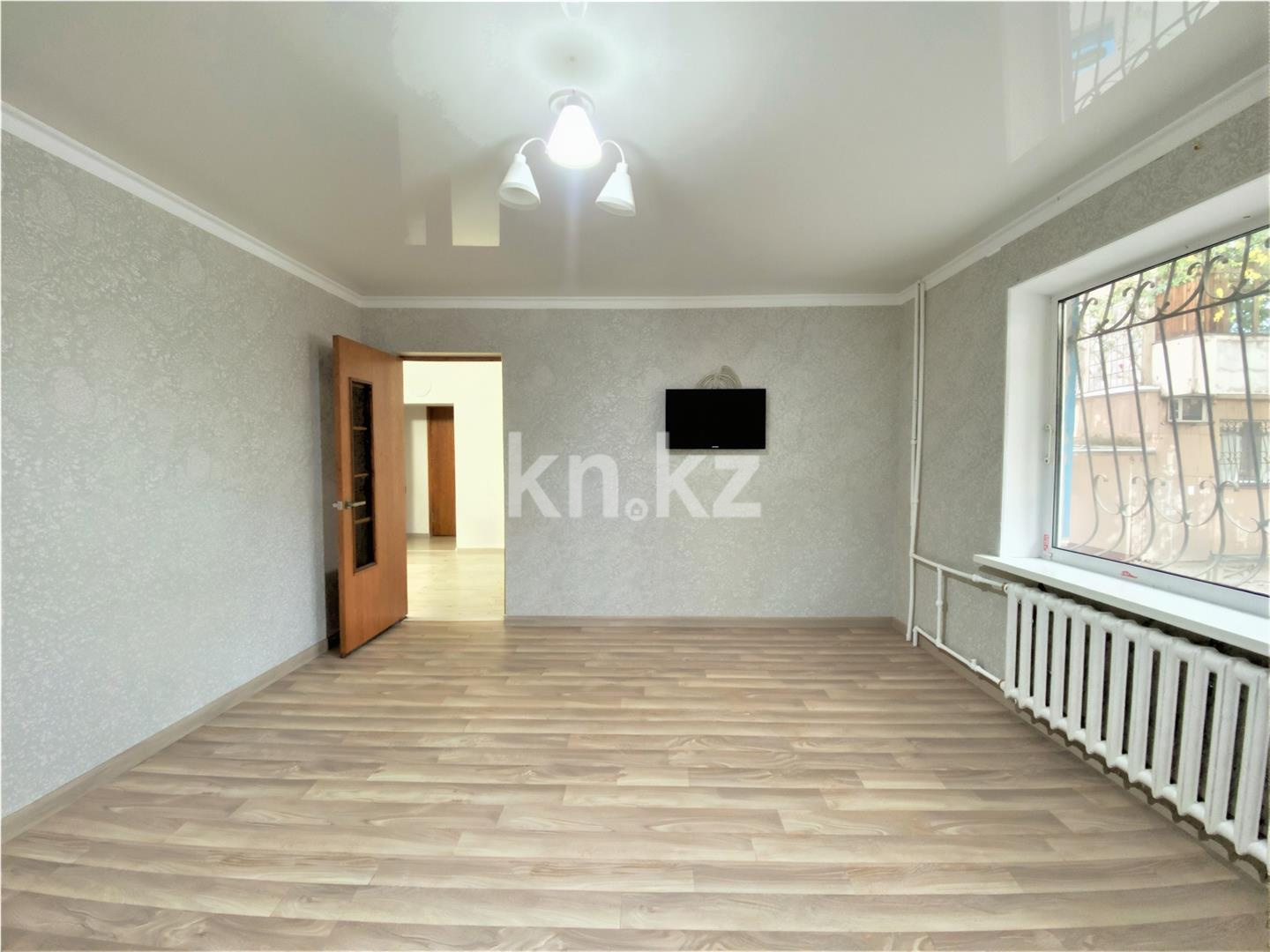 Продажа 3-комнатной квартиры, 61 м², мкр-н Степной-2, дом  4/4 в Караганде - фото 3