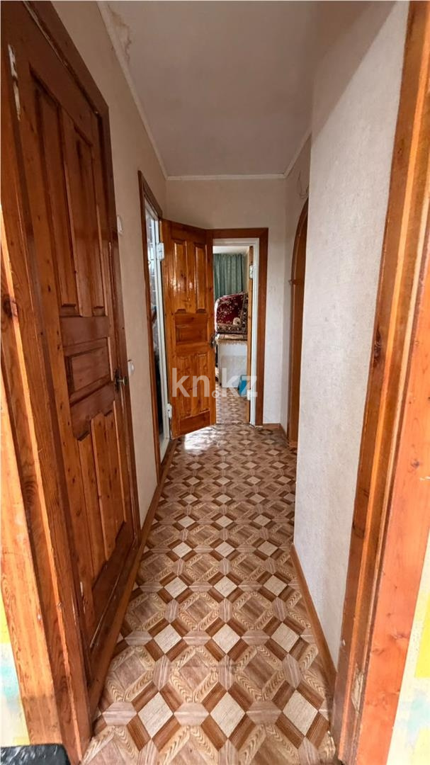 Продажа 3-комнатной квартиры, 63 м² - Продажа квартир в панельном доме в Караганде - страница 2 фото 8 из 12