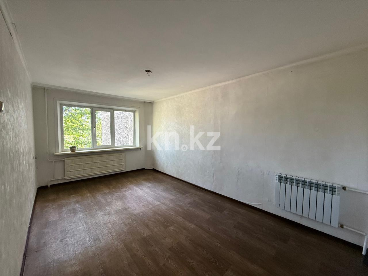 Продажа 3-комнатной квартиры, 62 м², мкр-н 16, дом  49 - Продажа  трехкомнатных квартир в Караганде фото 1 из 14