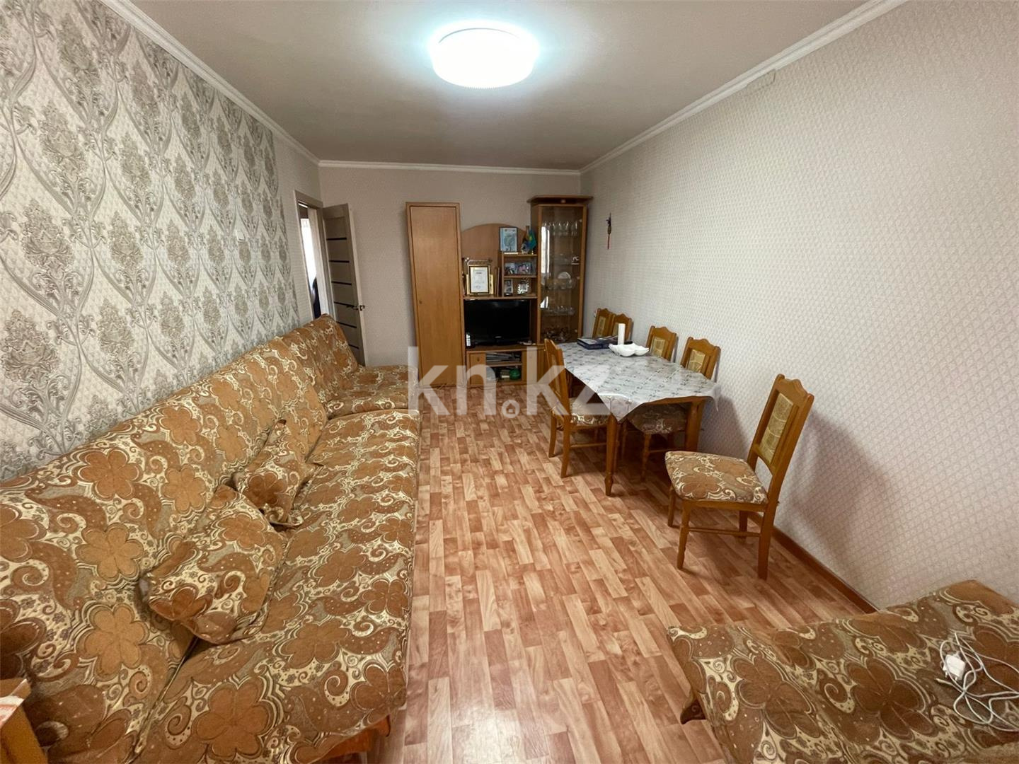 Продажа 3-комнатной квартиры, 62 м², ул. Муканова в Караганде - фото 2