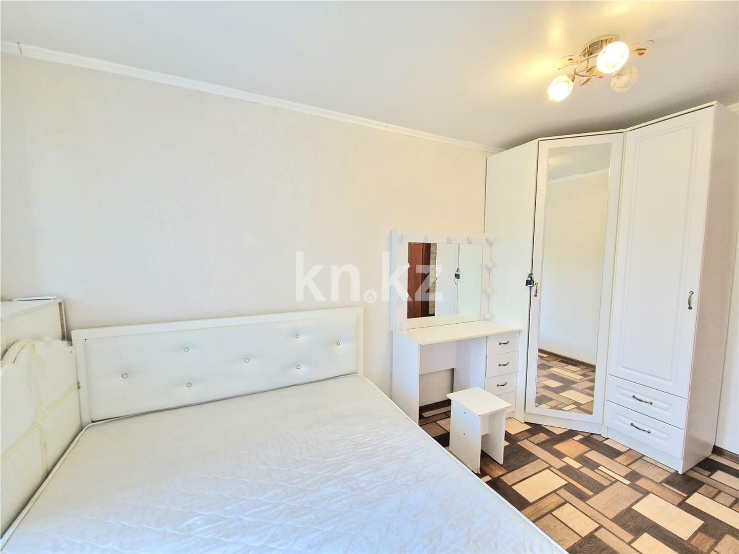 Продажа 2-комнатной квартиры, 44 м², мкр-н 18 - Продажа квартир в Караганде фото 2 из 18