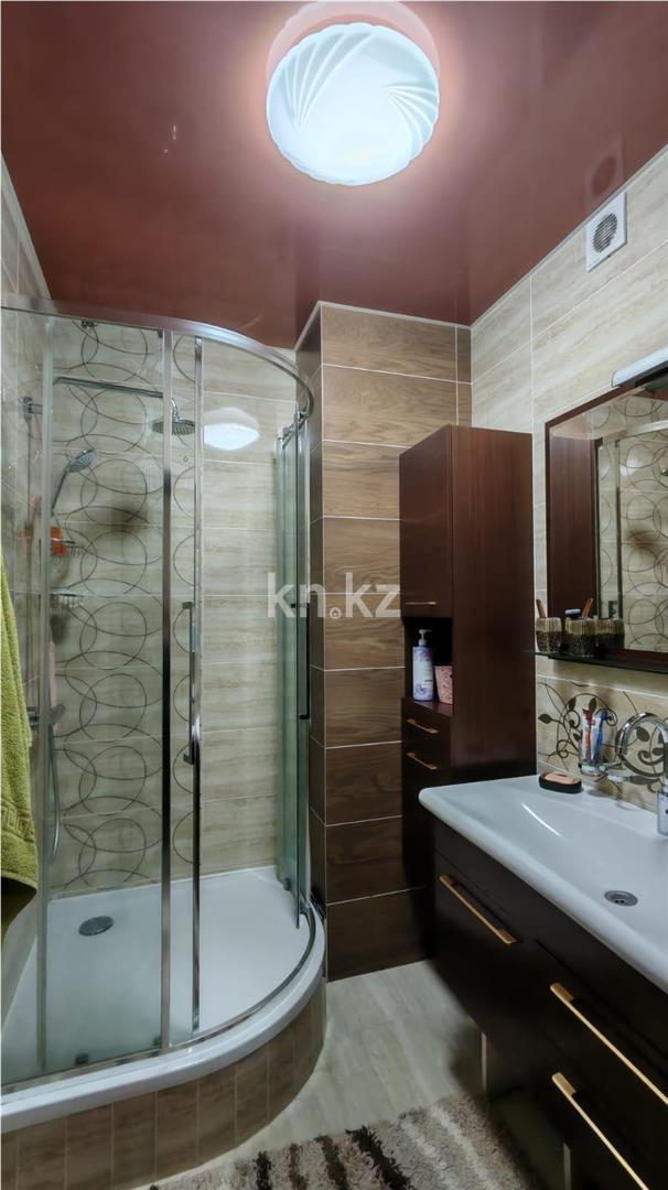 Продажа 3-комнатной квартиры, 90 м², пр. Шахтеров, дом  60 - Продажа квартир в Караганде фото 17 из 27