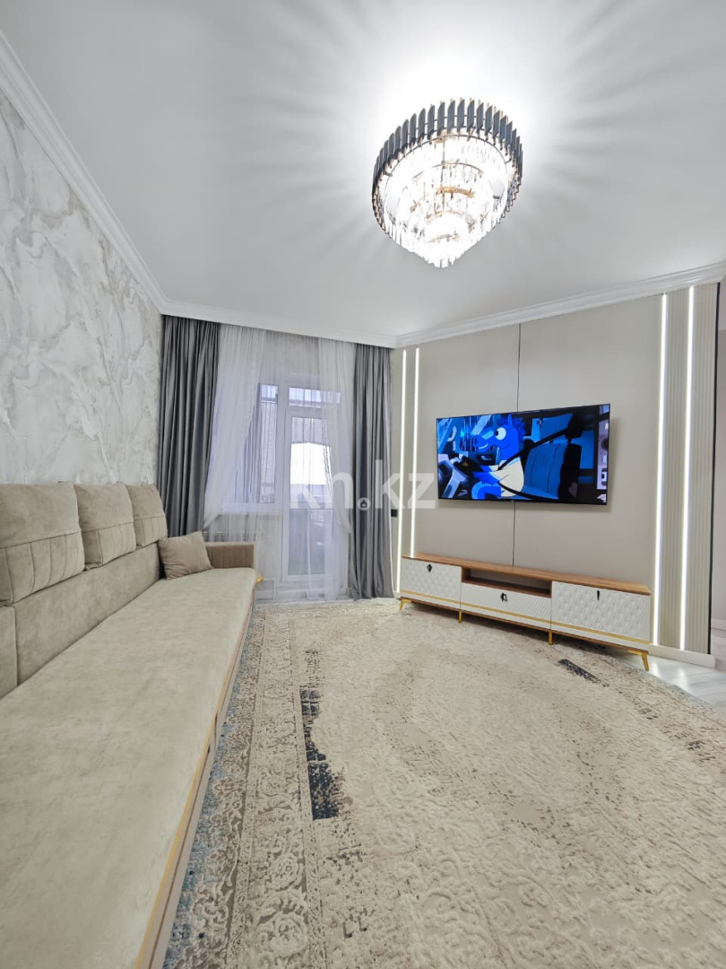 Продажа 4-комнатной квартиры, 90 м², ул. Дюсембекова, дом  44/2 в Караганде - фото 2