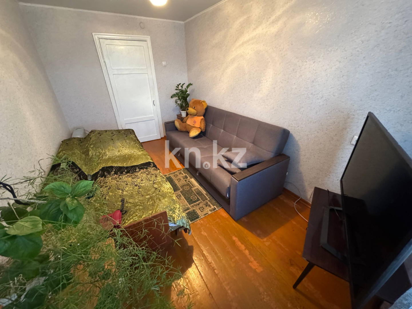 Продажа 3-комнатной квартиры, 60 м², мкр-н 21, дом  21 - Продажа квартир в Караганде фото 3 из 13