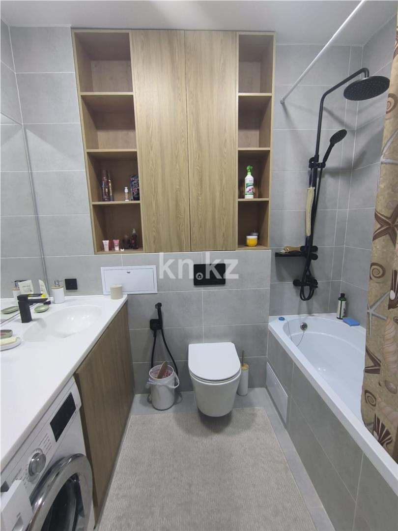 Продажа 2-комнатной квартиры, 72 м², ул. Дюсембекова - Продажа  двухкомнатных квартир в Караганде фото 6 из 15