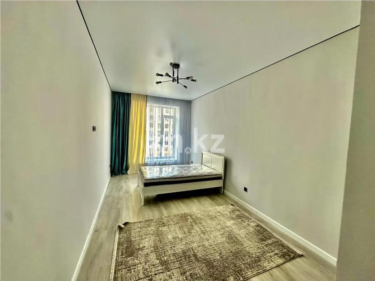 Продажа 3-комнатной квартиры, 66 м², ул. Омарова, дом  12в - Продажа  трехкомнатных квартир в новостройках Астаны без посредников фото 1 из 5
