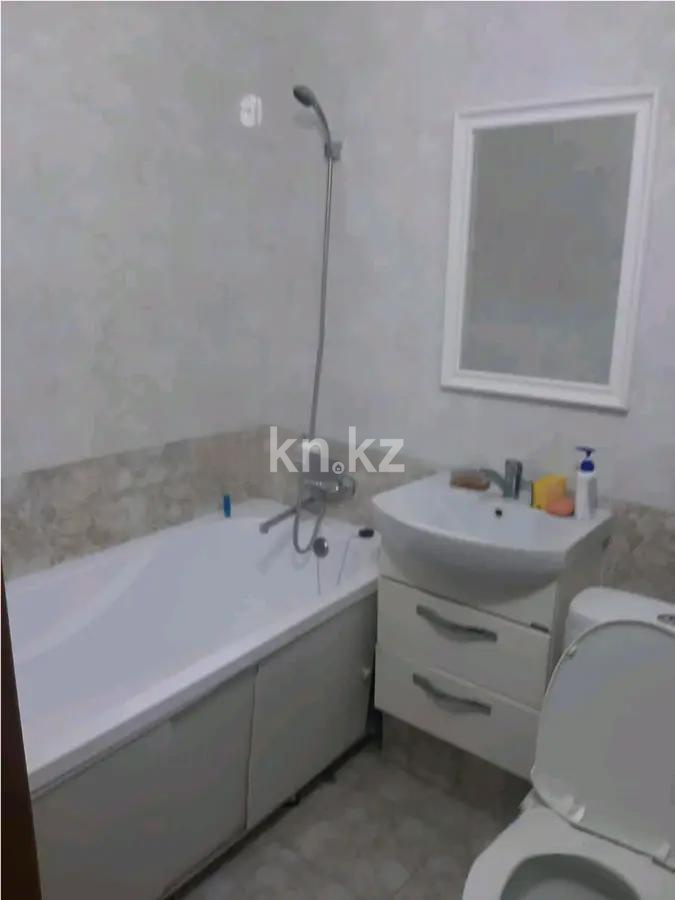 Продажа 3-комнатной квартиры, 60 м², мкр-н 9, дом  14 в Алматы - фото 2