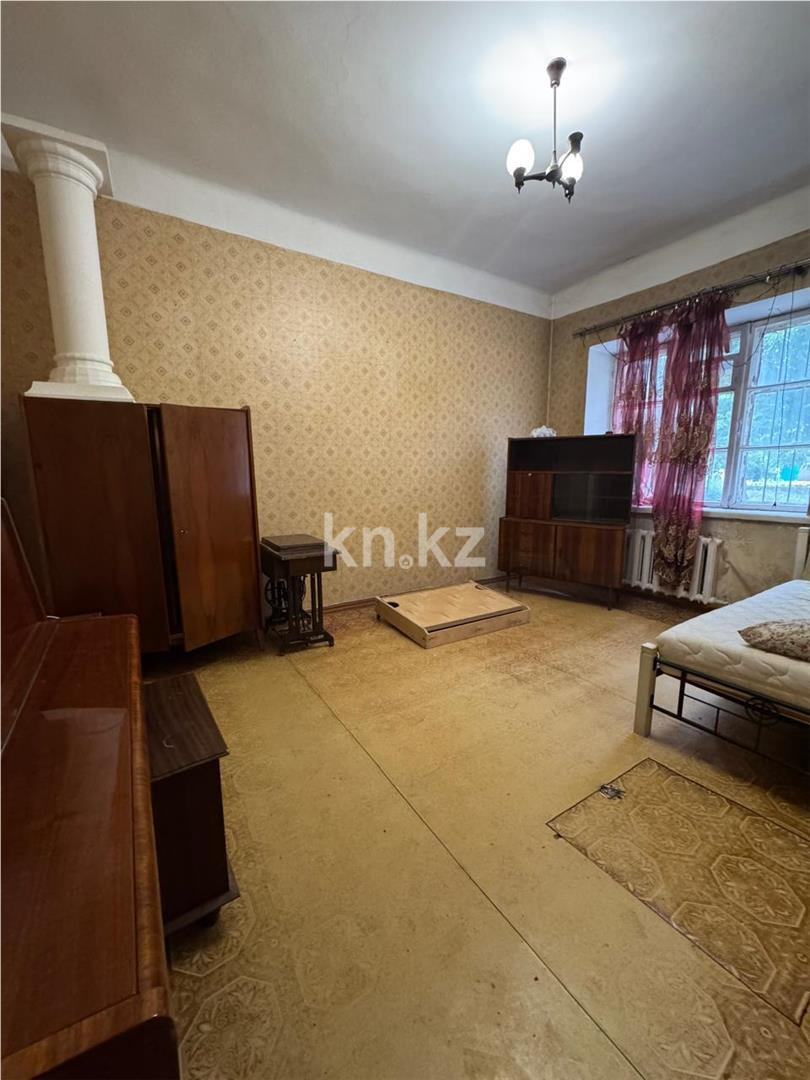 Продажа 2-комнатной квартиры, 55 м², ул. Абая - Продажа квартир в Караганде фото 1 из 13