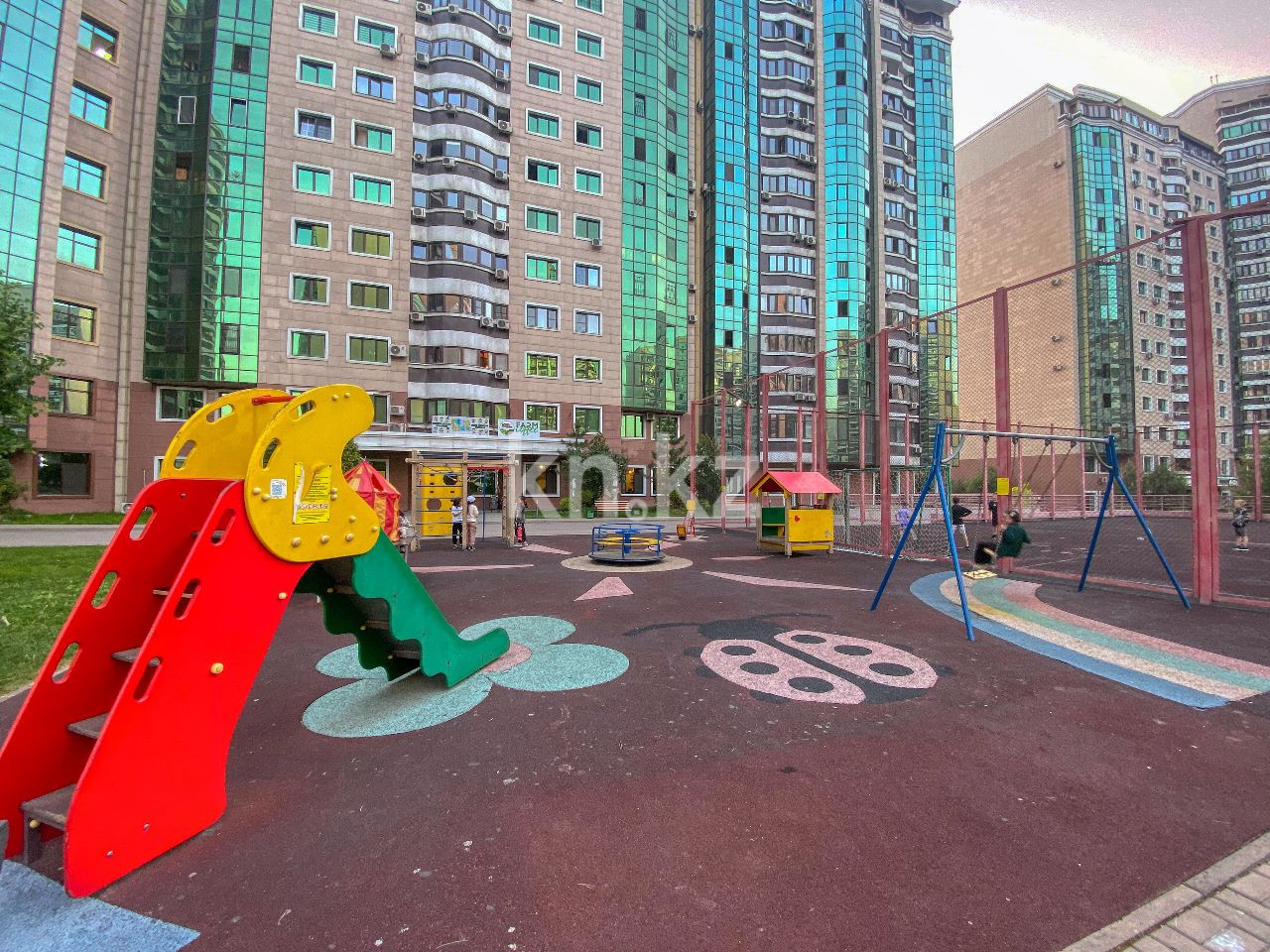 Продажа 2-комнатной квартиры, 78.8 м², ул. Айманова, дом  140 в Алматы - фото 13