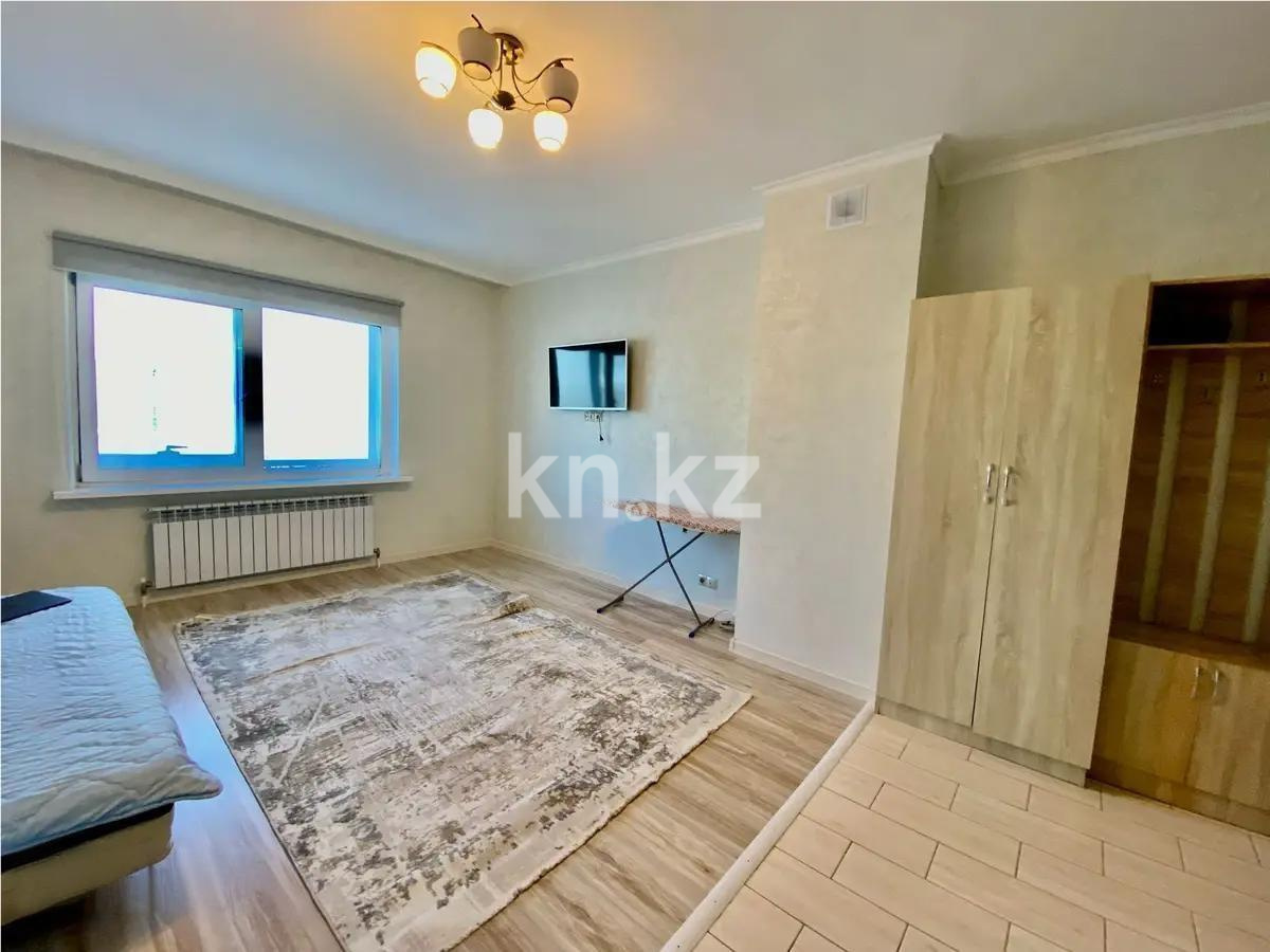 Продажа 1-комнатной квартиры, 28 м², пр. Кошкарбаева, дом  68 - Продажа  однокомнатных квартир в новостройках Астаны без посредников с фото фото 1 из 2