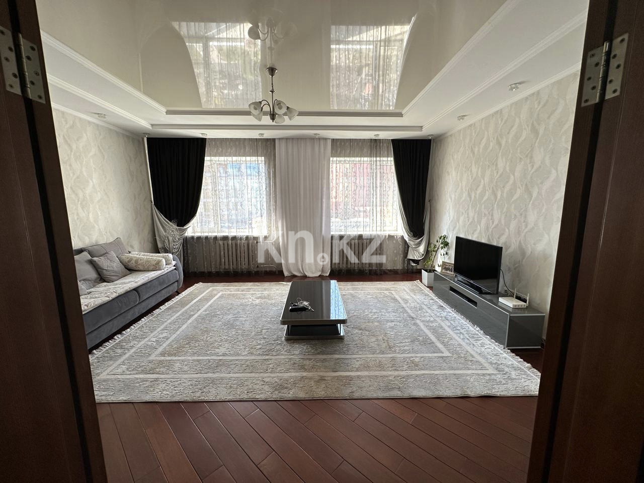 Аренда 3-комнатной квартиры, 136 м² - Аренда квартир помесячно в Казахстане - страница 2 фото 8 из 13