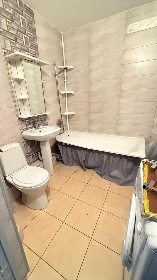 Продажа 1-комнатной квартиры, 42 м², ул. Жандосова, дом  140/1 в Алматы - фото 3