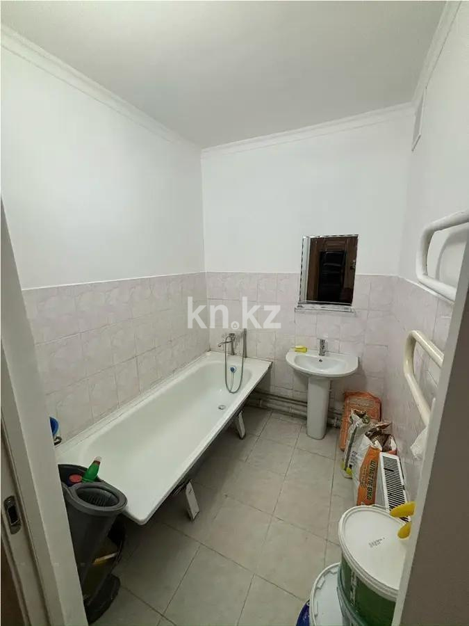 Продажа 2-комнатной квартиры, 70 м², мкр. Акбулак, дом  29 в Алматы - фото 3