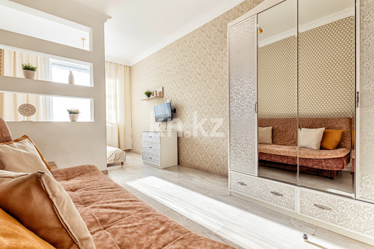 Аренда 1-комнатной квартиры посуточно, 45 м², ул. Бектурова, дом  1 - ул. Сыганак в Астане - фото 3