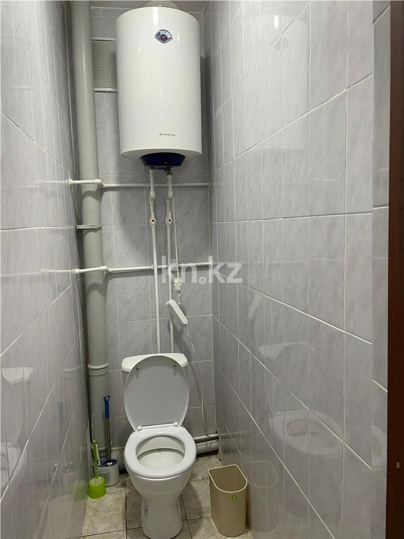 Продажа 2-комнатной квартиры, 50 м², ул. Коммунистическая - Продажа квартир в Караганде фото 7 из 11