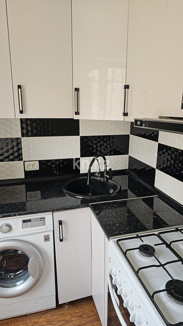 Продажа 3-комнатной квартиры, 43 м² - Продажа трехкомнатных квартир в панельном доме в Караганде - страница 5 фото 12 из 16