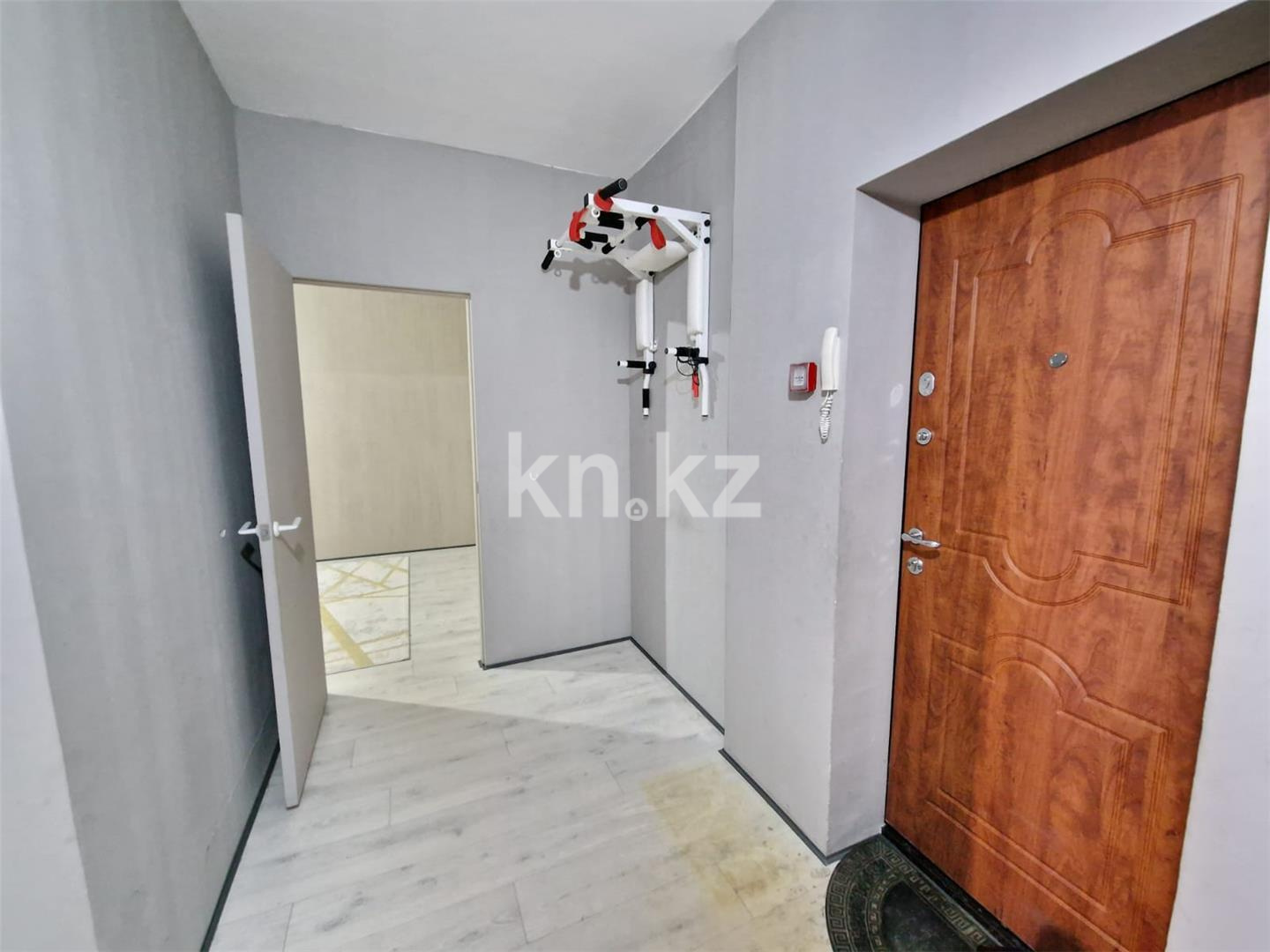 Продажа 2-комнатной квартиры, 74 м², пр. Республики - Продажа  двухкомнатных квартир в Караганде фото 11 из 16