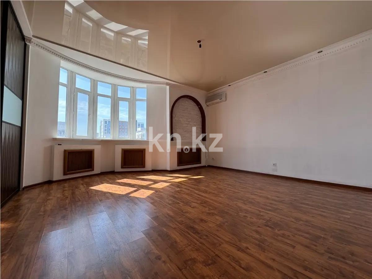 Продажа 4-комнатной квартиры, 165 м², ул. Кургальжинское шоссе, дом  4 - Продажа  четырехкомнатных квартир в новостройках Астаны фото 1 из 5