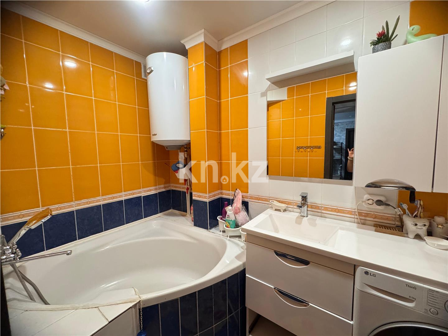 Продажа 4-комнатной квартиры, 100 м², ул. Ермекова - Продажа квартир в Караганде фото 5 из 9