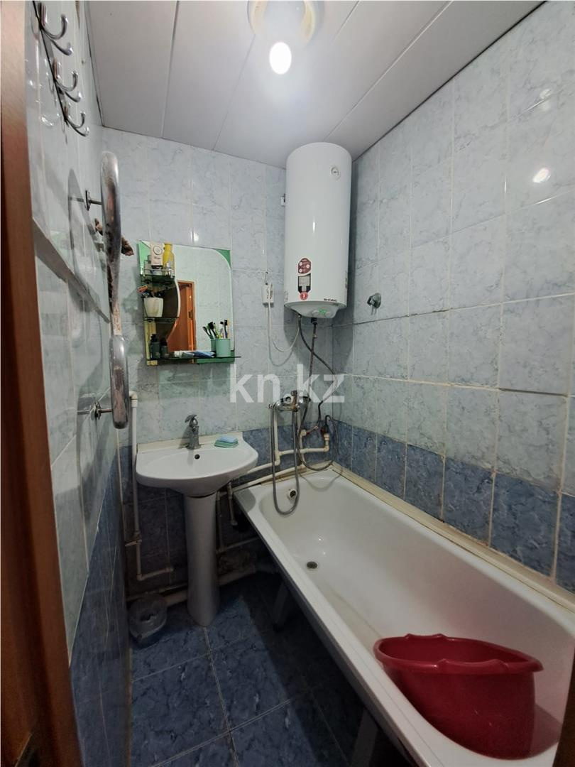 Продажа 4-комнатной квартиры, 61 м², мкр-н 16 в Караганде - фото 9