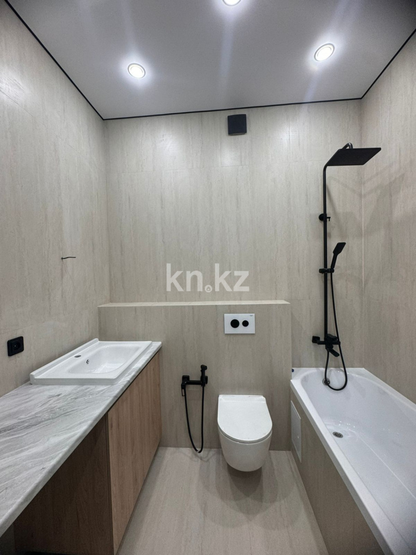 Продажа 2-комнатной квартиры, 60 м², пр. Шахтеров - Продажа квартир в Караганде фото 8 из 8