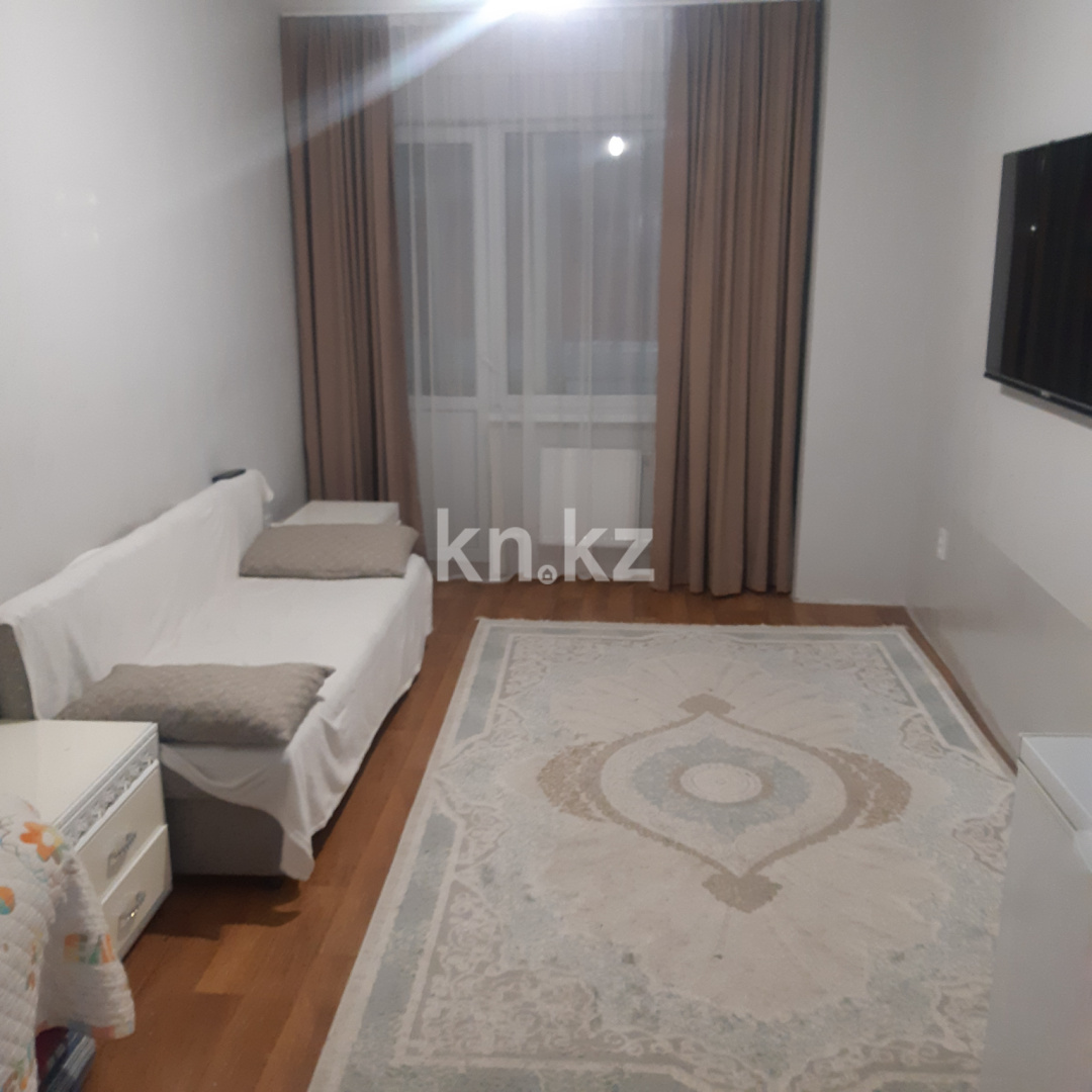 Продажа 2-комнатной квартиры, 64 м², пр. Республики, дом  4/1 - Продажа  двухкомнатных квартир в Караганде фото 2 из 15