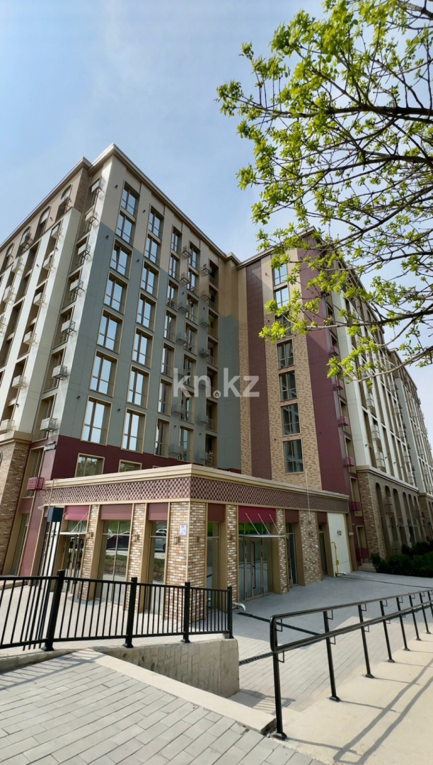 Продажа 3-комнатной квартиры, 117 м², пр. Байдибек би, дом  113/10 - Продажа квартир в Шымкенте фото 1 из 40