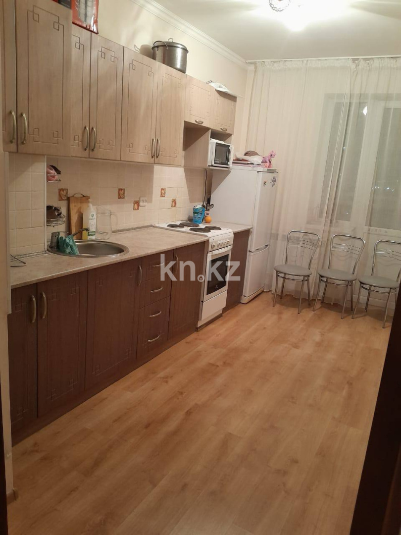 Аренда 1-комнатной квартиры, 40 м², ул. Байтурсынова, дом  41 - ул. Жургенова - Аренда квартир помесячно в Астане с фото фото 1 из 6