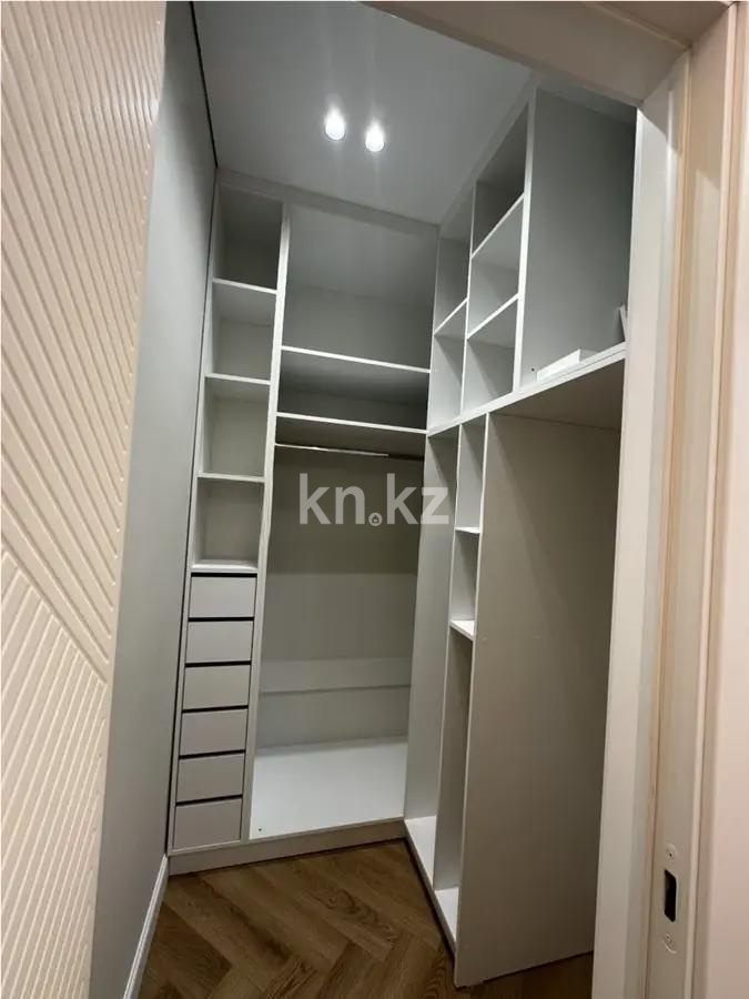 Продажа 1-комнатной квартиры, 40 м², ул. Сыпыра жырау, дом  27 в Астане - фото 4