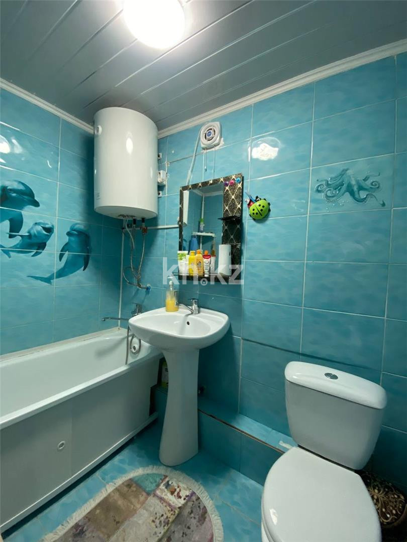 Продажа 4-комнатной квартиры, 62 м², мкр-н 21 - Продажа  четырехкомнатных квартир в Караганде фото 9 из 11