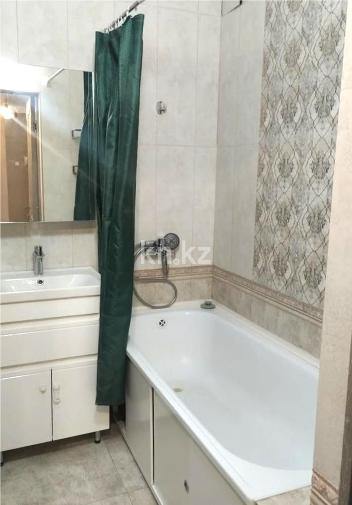 Продажа 3-комнатной квартиры, 92 м², пр. Шахтеров - Продажа  трехкомнатных квартир в Караганде фото 8 из 11