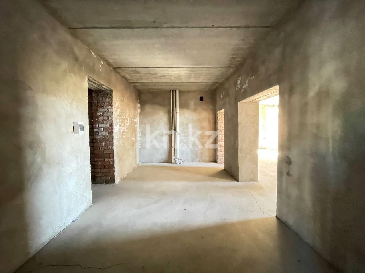 Продажа 4-комнатной квартиры, 137 м², 137 учетный квартал - Продажа  четырехкомнатных квартир в Караганде фото 8 из 16