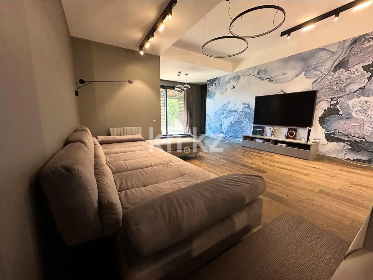 Продажа 4-комнатной квартиры, 200 м², ул. Мерген, дом  91/11 - Продажа квартир в Алматы фото 1 из 9