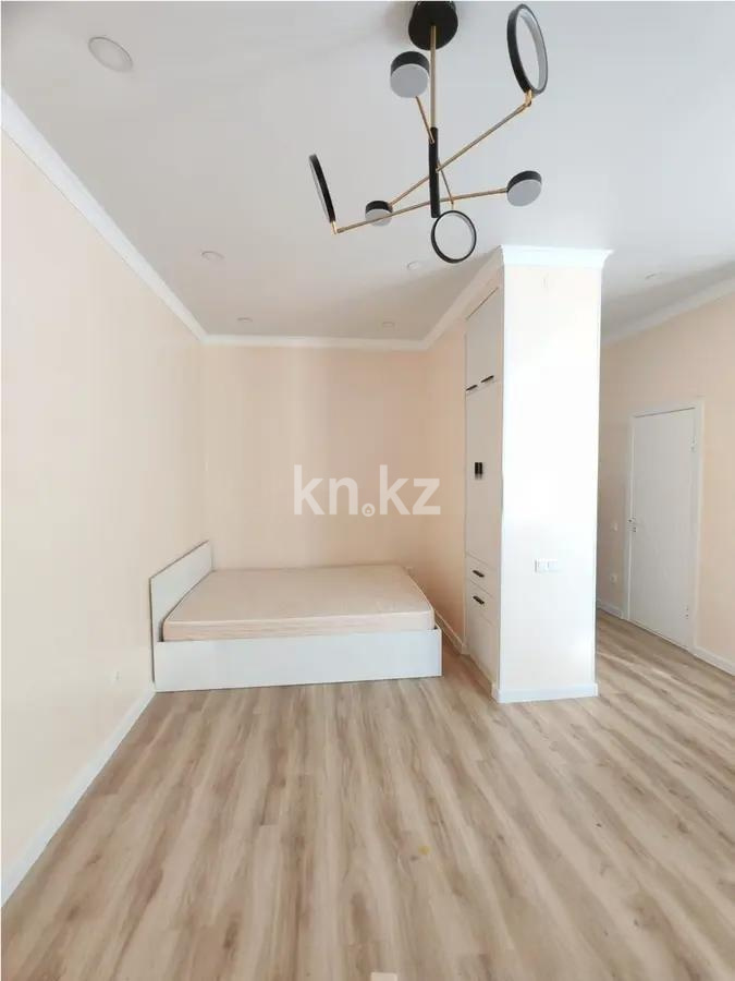 Продажа 1-комнатной квартиры, 38 м² в Астане