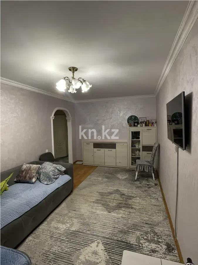 Продажа 4-комнатной квартиры, 73.9 м², мкр-н 9, дом  49 в Алматы