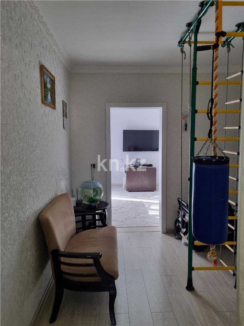 Продажа 4-комнатной квартиры, 83 м², мкр-н Степной-2 - Продажа  четырехкомнатных квартир в Караганде фото 16 из 20