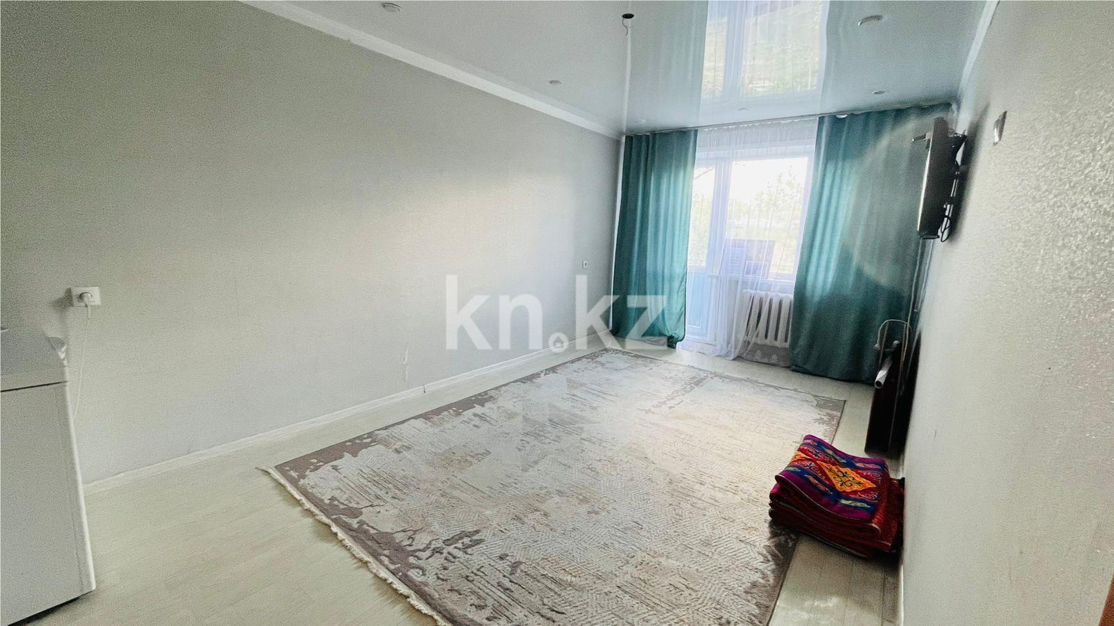 Продажа 3-комнатной квартиры, 62 м², мкр-н 11а - Продажа квартир в Караганде фото 1 из 11