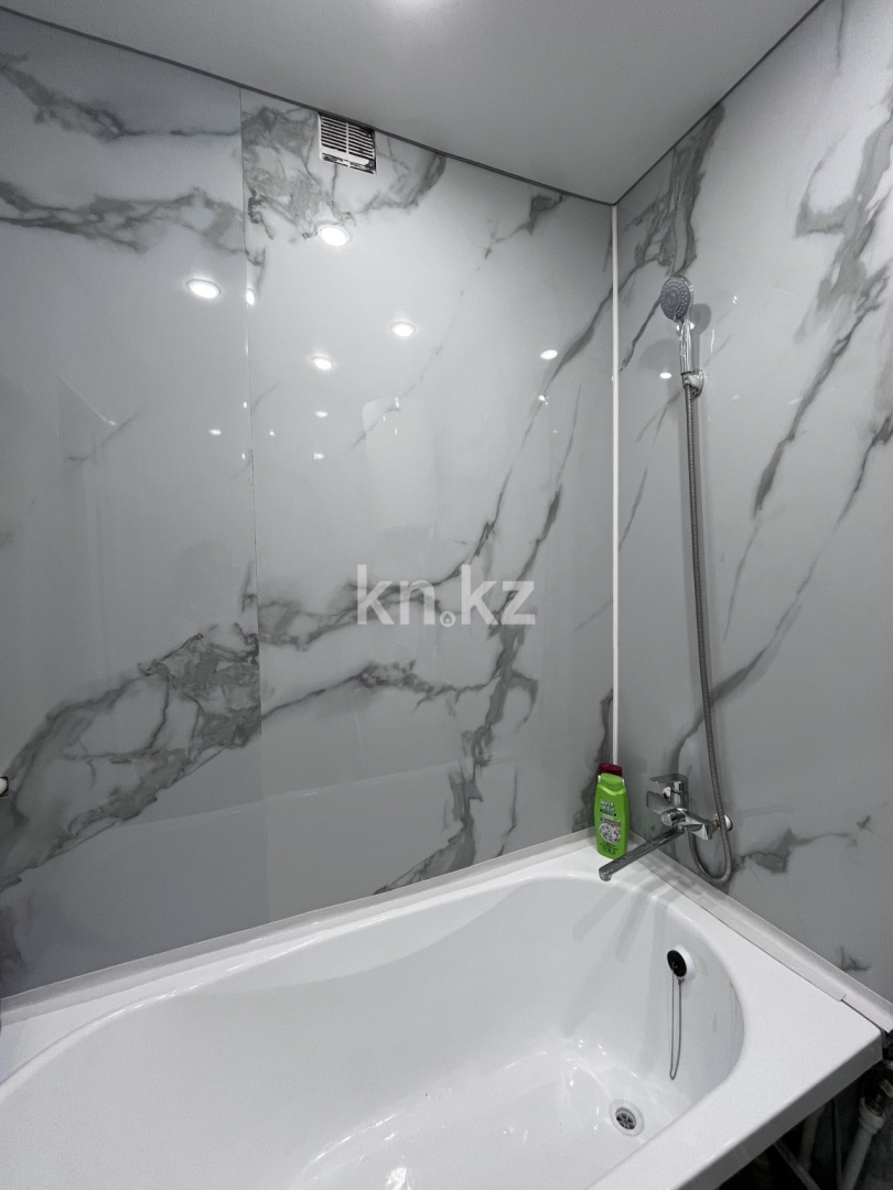 Продажа 3-комнатной квартиры, 66 м², мкр-н Орбита-1, дом  16 в Караганде - фото 8