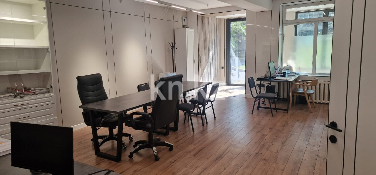 Продажа , 66.4 м², ул. Байзакова, дом  263 - Продажа офисных и торговых помещений в Алматы с фото фото 23 из 24