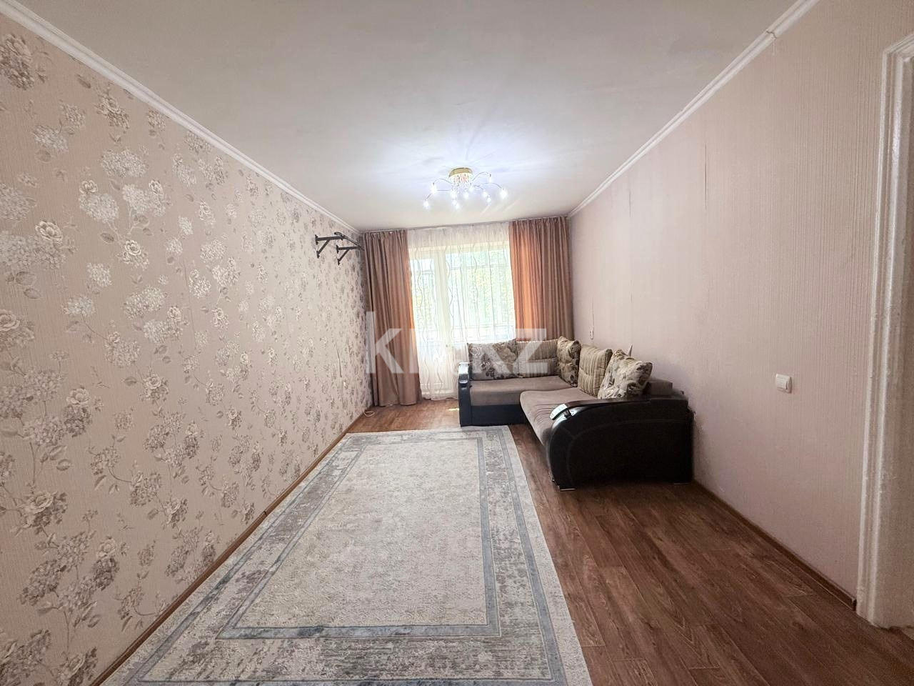Продажа 2-комнатной квартиры, 45.3 м² - Продажа жилой и коммерческой недвижимости в Уральске фото 1 из 14