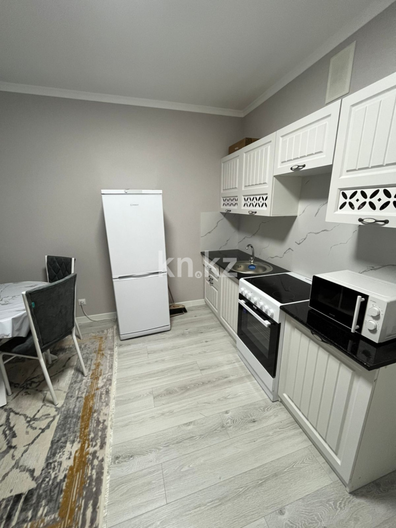 Аренда 2-комнатной квартиры, 40 м², пр. Туран, дом  55/16 - Аренда  двухкомнатных квартир помесячно в Астане фото 7 из 9