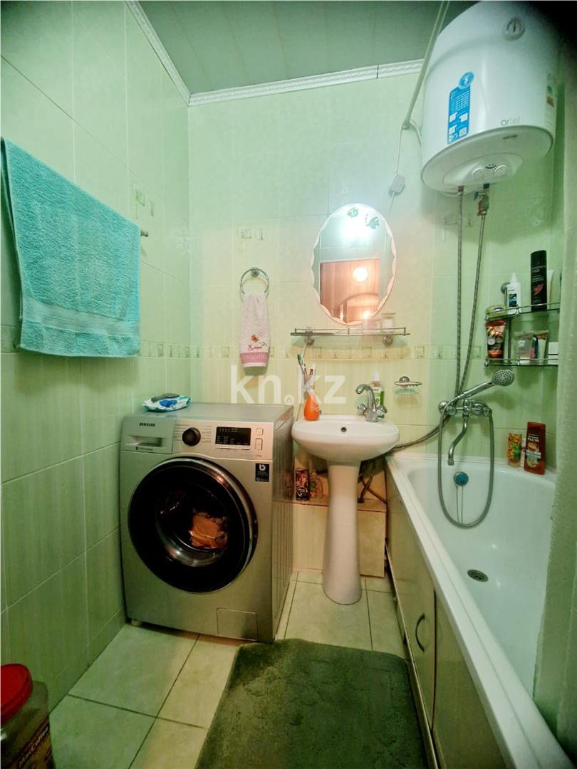 Продажа 3-комнатной квартиры, 65 м², мкр. Орбита-1 в Караганде - фото 9