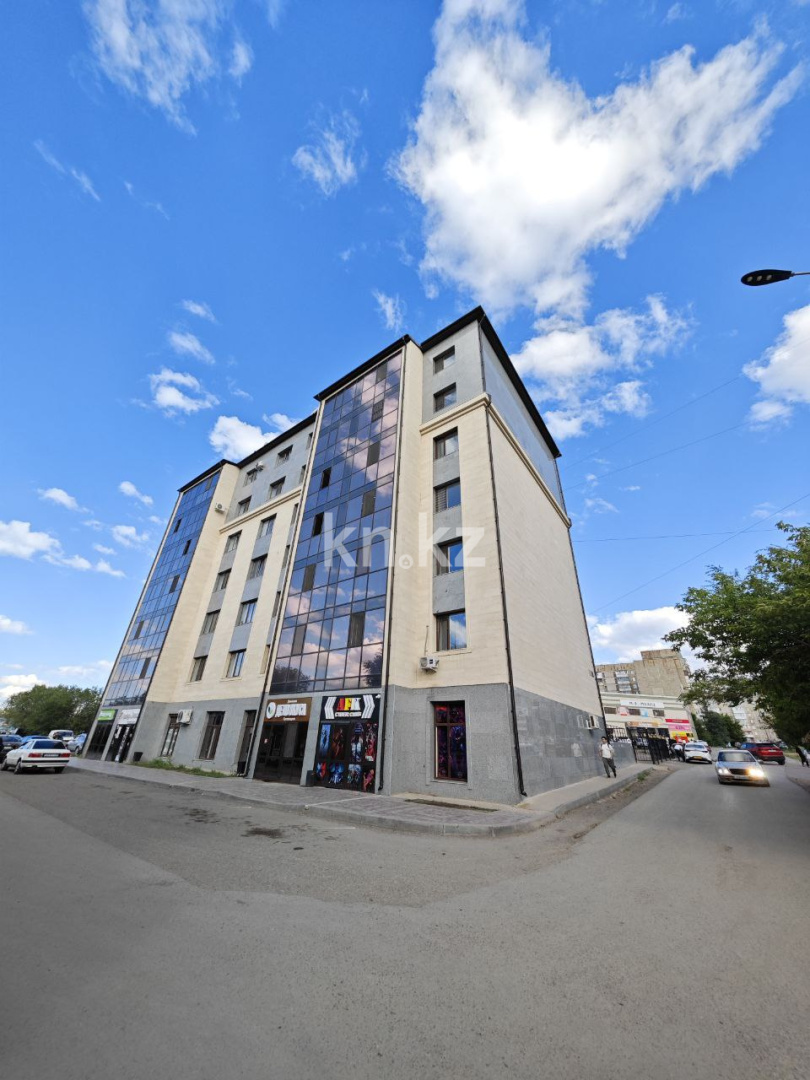 Продажа 3-комнатной квартиры, 64 м², мкр-н Голубые Пруды, дом  7/14 - Продажа  трехкомнатных квартир в Караганде фото 1 из 15