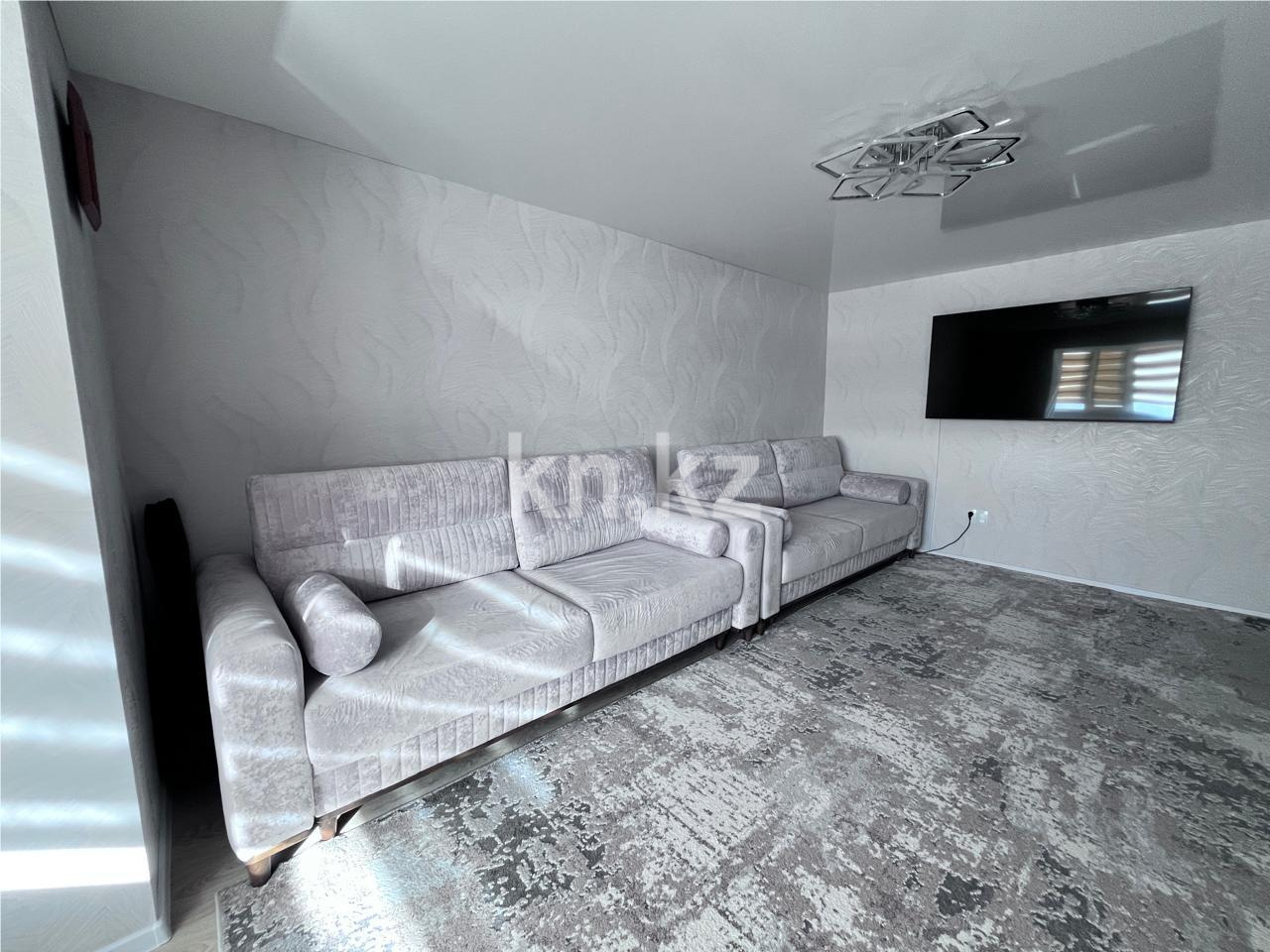 Продажа 2-комнатной квартиры, 57 м² - Продажа  двухкомнатных квартир в Караганде на Юго-Востоке фото 3 из 36