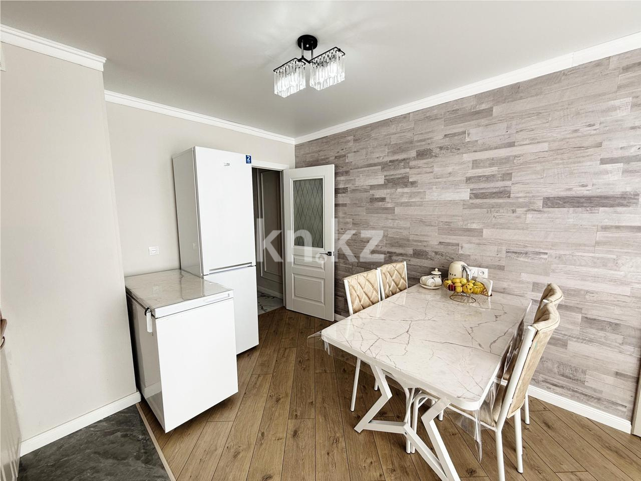 Продажа 3-комнатной квартиры, 70 м², ул. Ашимова, дом  22 в Караганде - фото 11