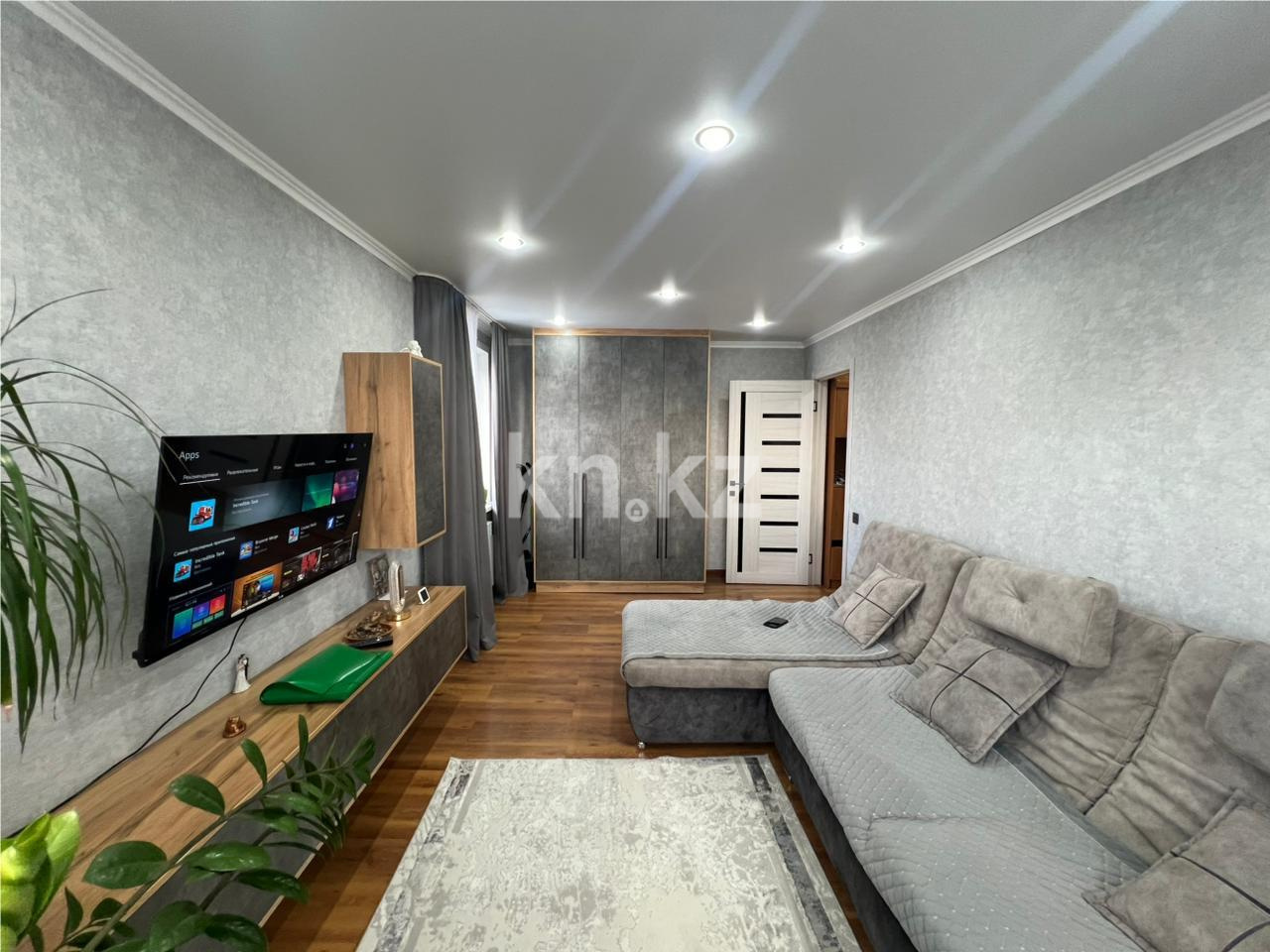 Продажа 2-комнатной квартиры, 43 м² - Продажа квартир в Городе Караганды - страница 3 фото 2 из 10