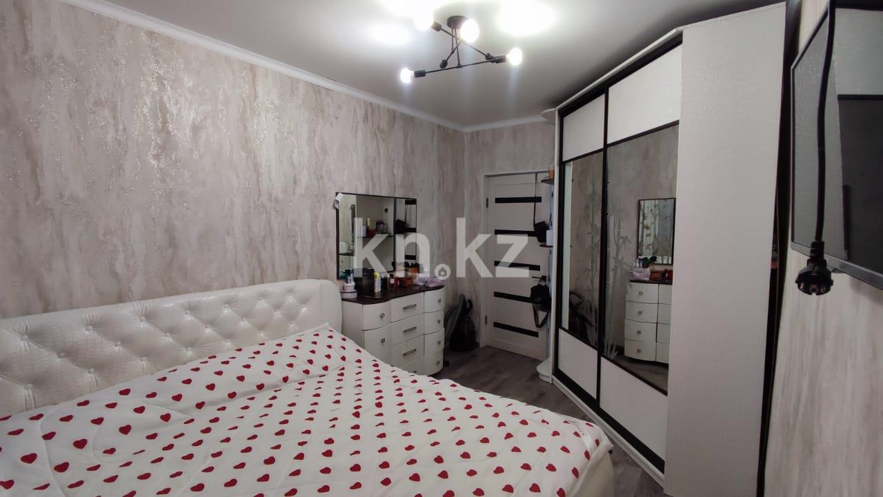 Продажа 2-комнатной квартиры, 53 м², мкр-н Шахтерский - Продажа  двухкомнатных квартир в Караганде фото 3 из 11