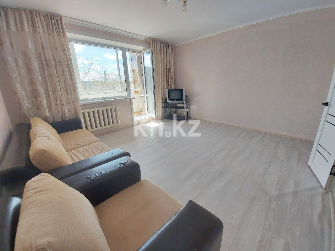 Продажа 1-комнатной квартиры, 42 м² - Продажа однокомнатных квартир в панельном доме в Караганде - страница 4 фото 2 из 8