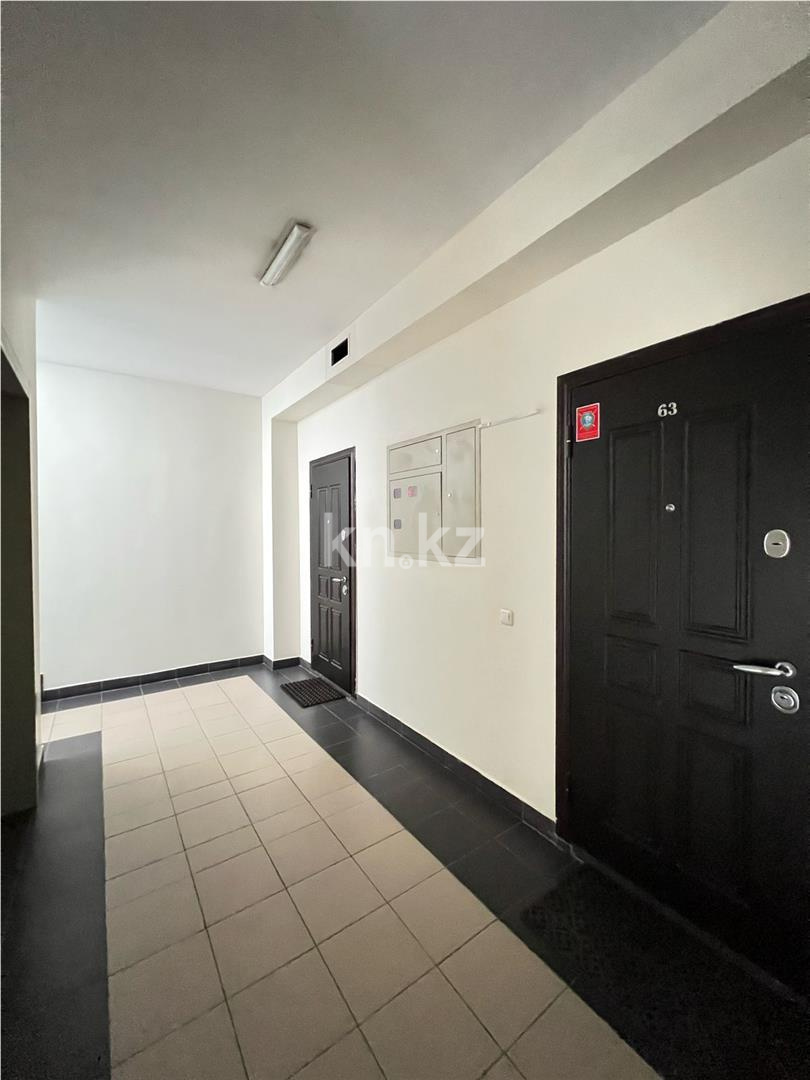 Продажа 3-комнатной квартиры, 127 м², ул. Аманжолова, дом  96/1 - Продажа квартир в Караганде фото 21 из 25