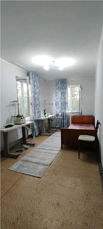 Продажа 2-комнатной квартиры, 47 м², мкр-н 6, дом  3 в Алматы - фото 2